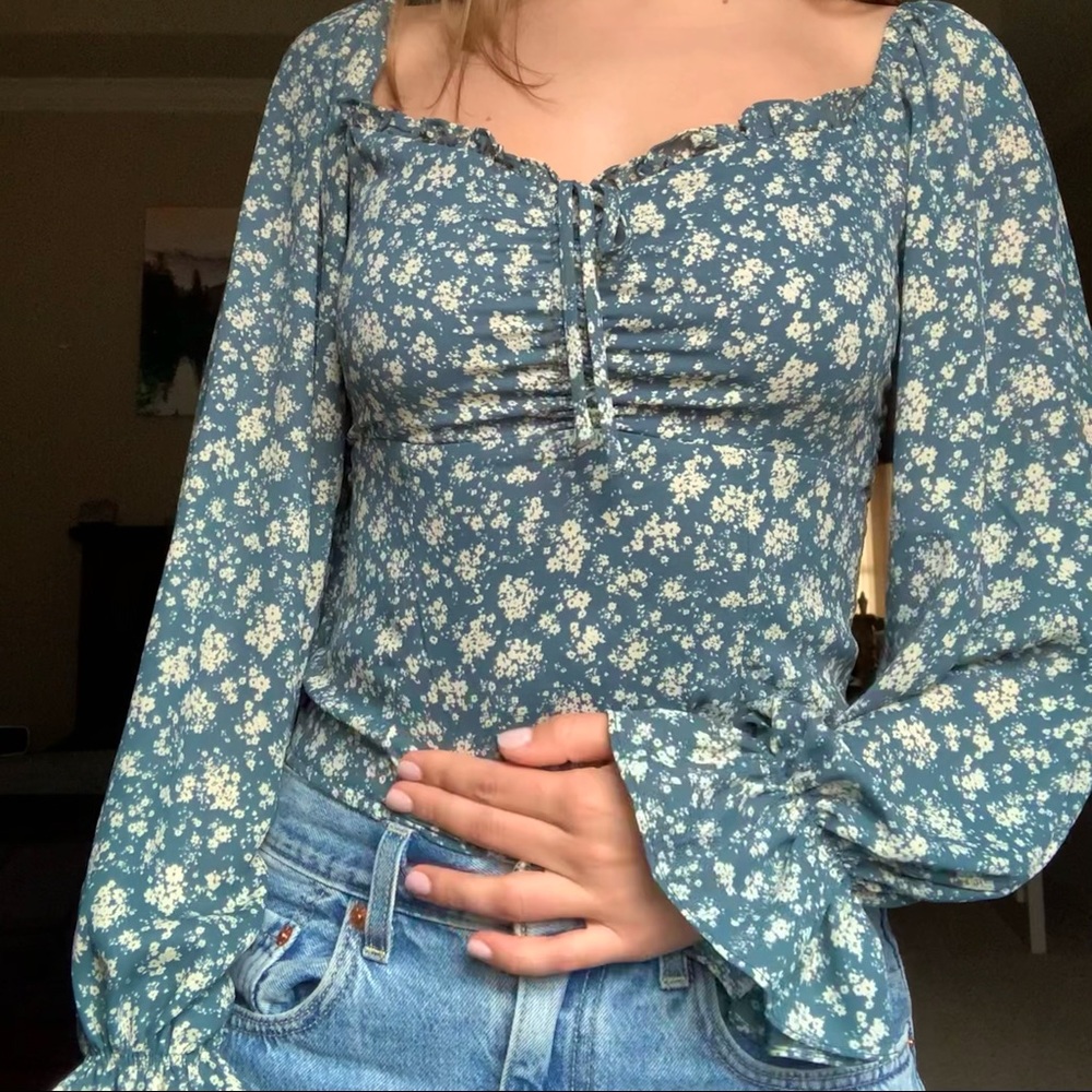 ASTR the Label Teal Floral Top
